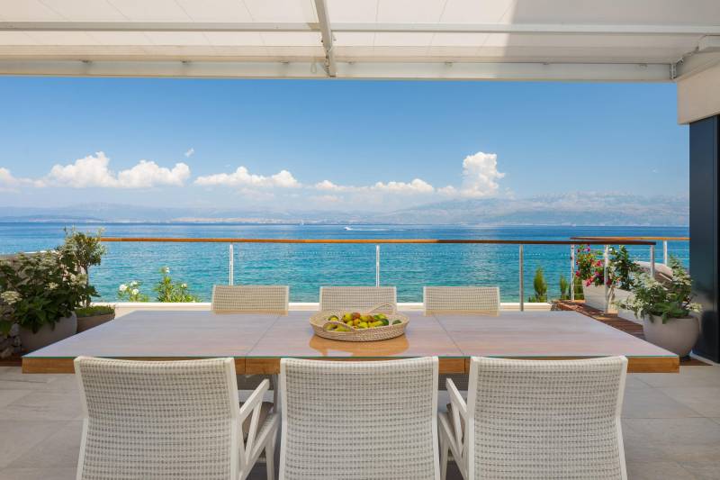 Omega Villas Complex Brač
