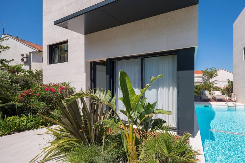 Omega Villas Complex Brač