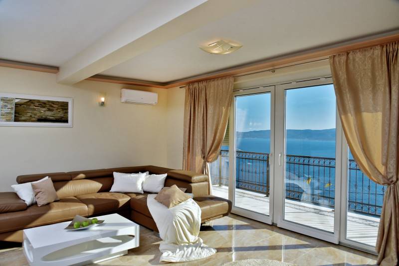 Luxury Villa Neverending Story with Swimming Pool Omiš