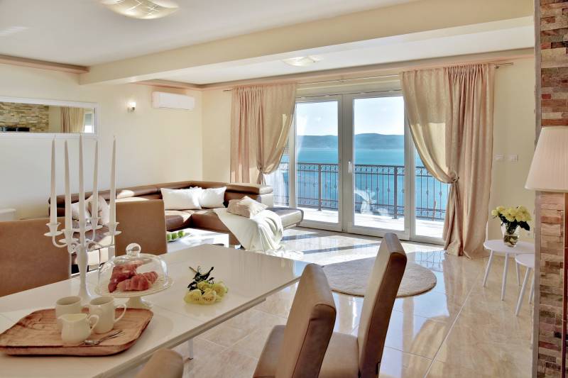 Luxury Villa Neverending Story with Swimming Pool Omiš