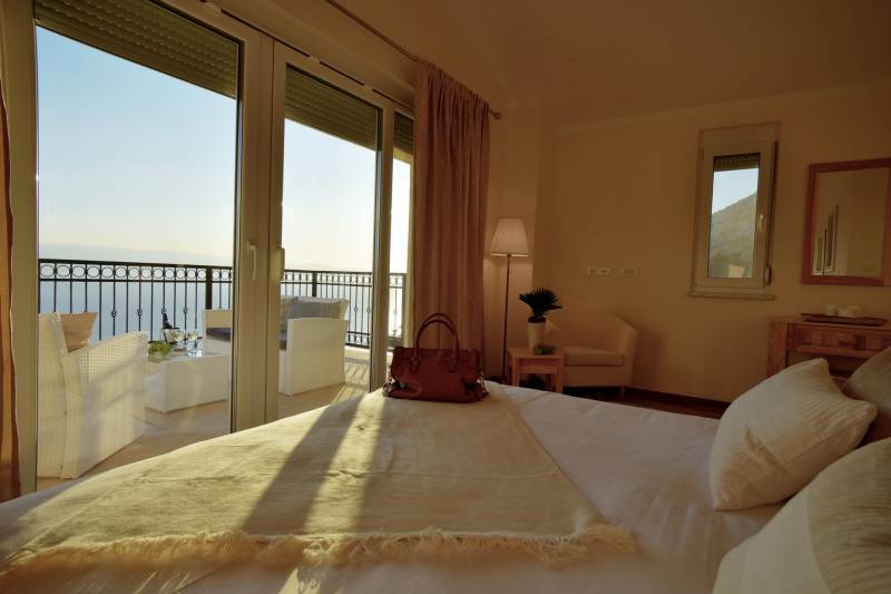 Luxury Villa Neverending Story with Swimming Pool Omiš