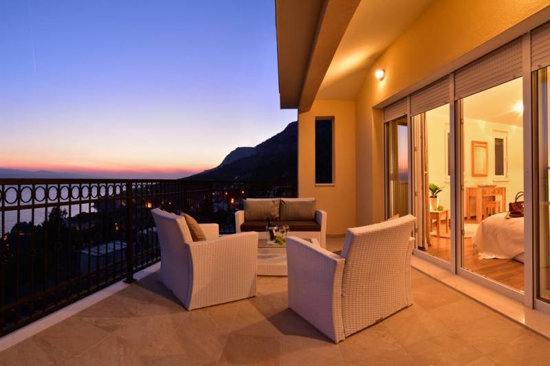 Luxury Villa Neverending Story with Swimming Pool Omiš