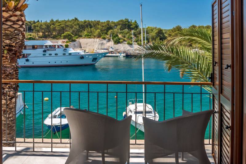 Villa Magic Bay with Heated Pool Brač