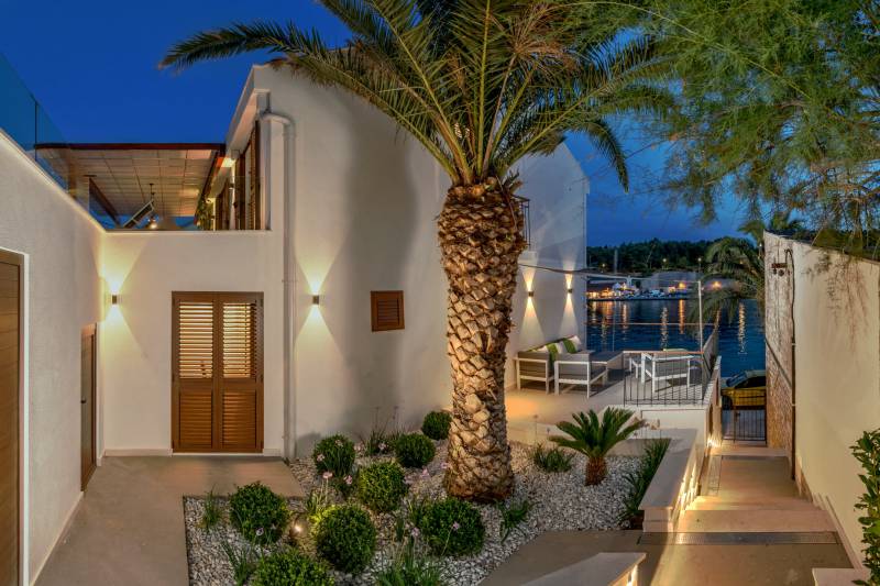 Villa Magic Bay with Heated Pool Brač