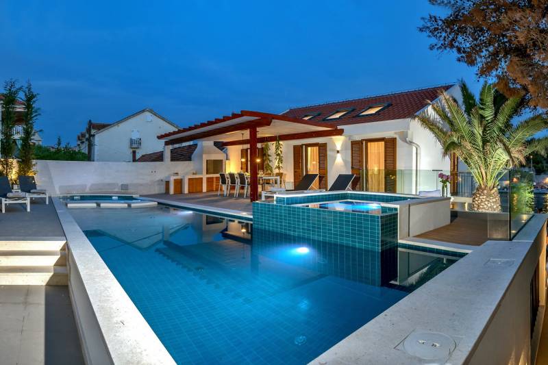 Villa Magic Bay with Heated Pool Brač