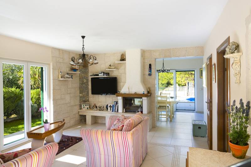 Villa Nirvana with Pool Makarska