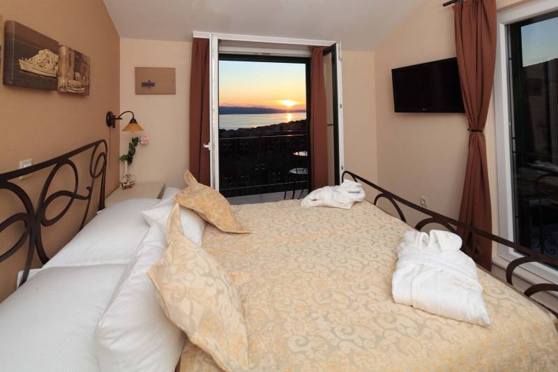 Villa Nirvana with Pool Makarska