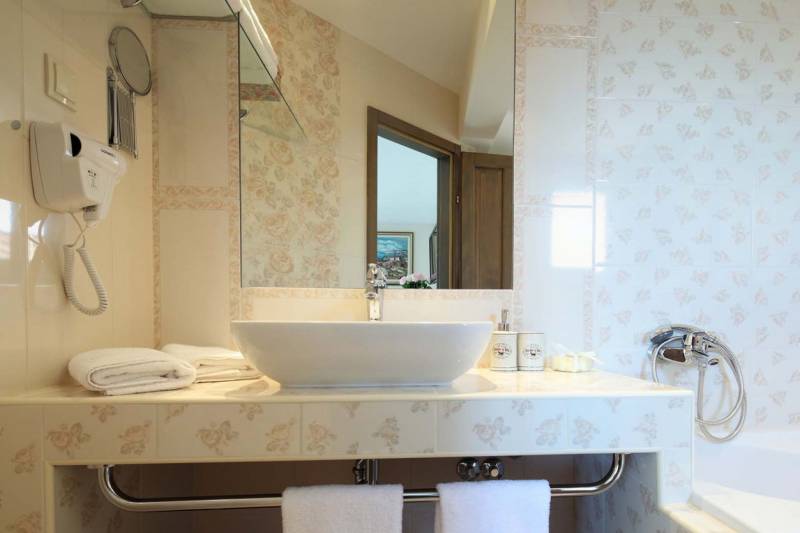 Villa Nirvana with Pool Makarska