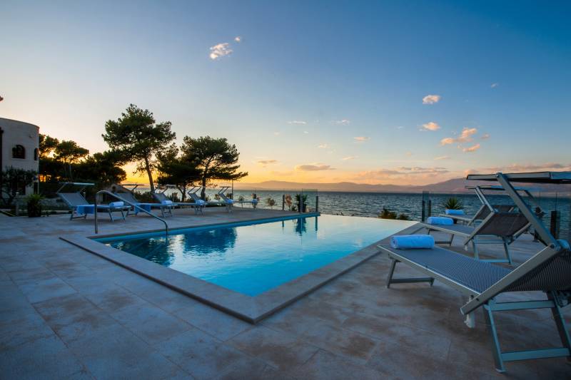 Strandvilla Endora mit Pool Brač