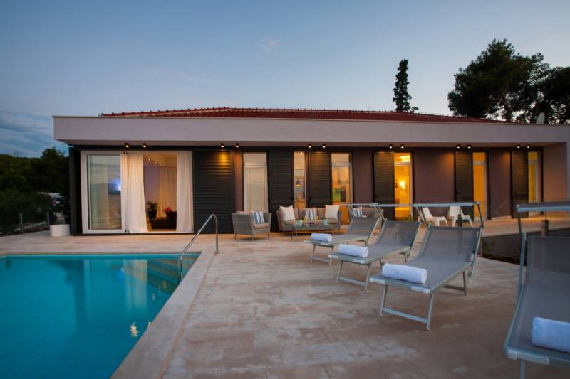 Strandvilla Endora mit Pool Brač
