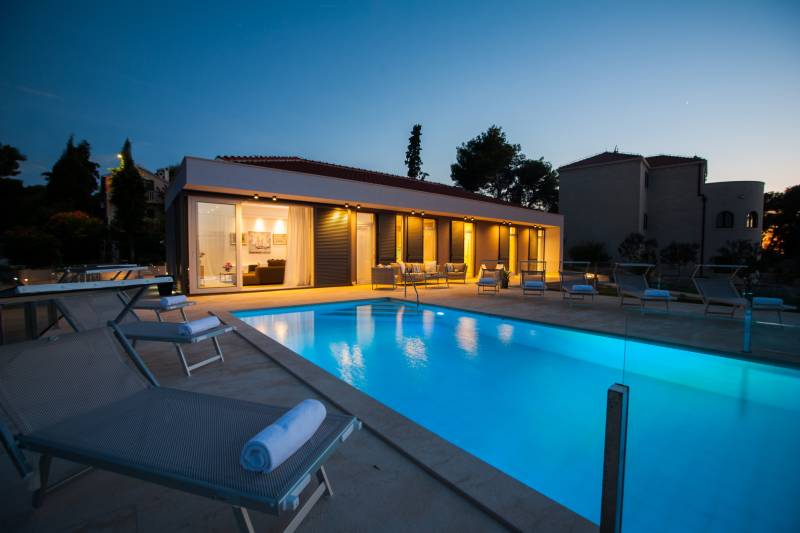 Strandvilla Endora mit Pool Brač