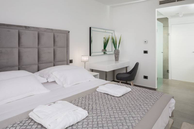 Luksuzna Vila Nautica Prima s Bazenom Trogir