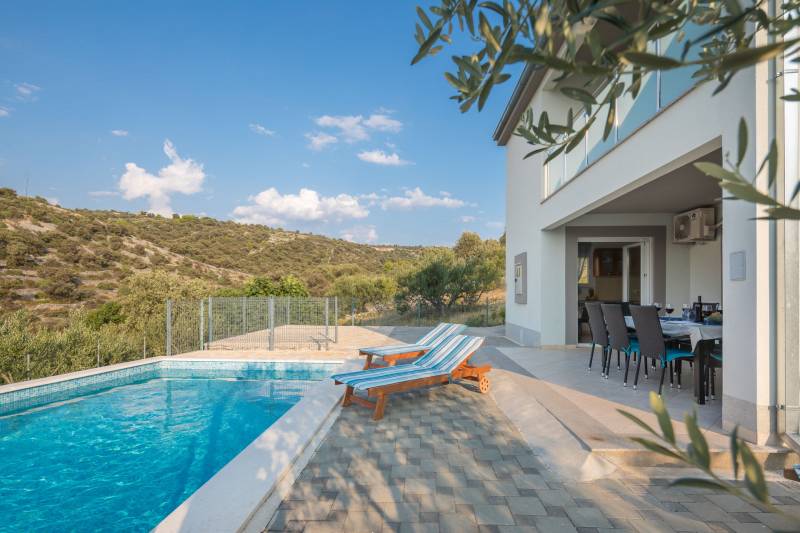 Villa Calma with Swimming Pool Trogir