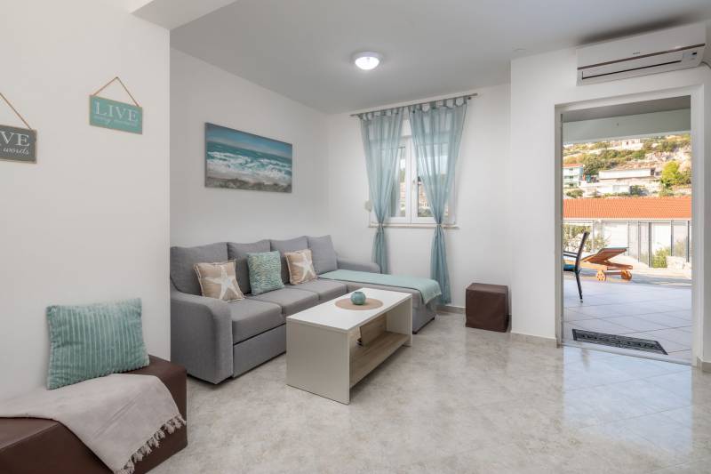 Villa Calma with Swimming Pool Trogir