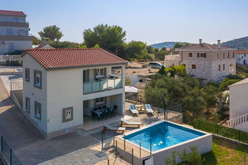 Villa Calma with Swimming Pool Trogir
