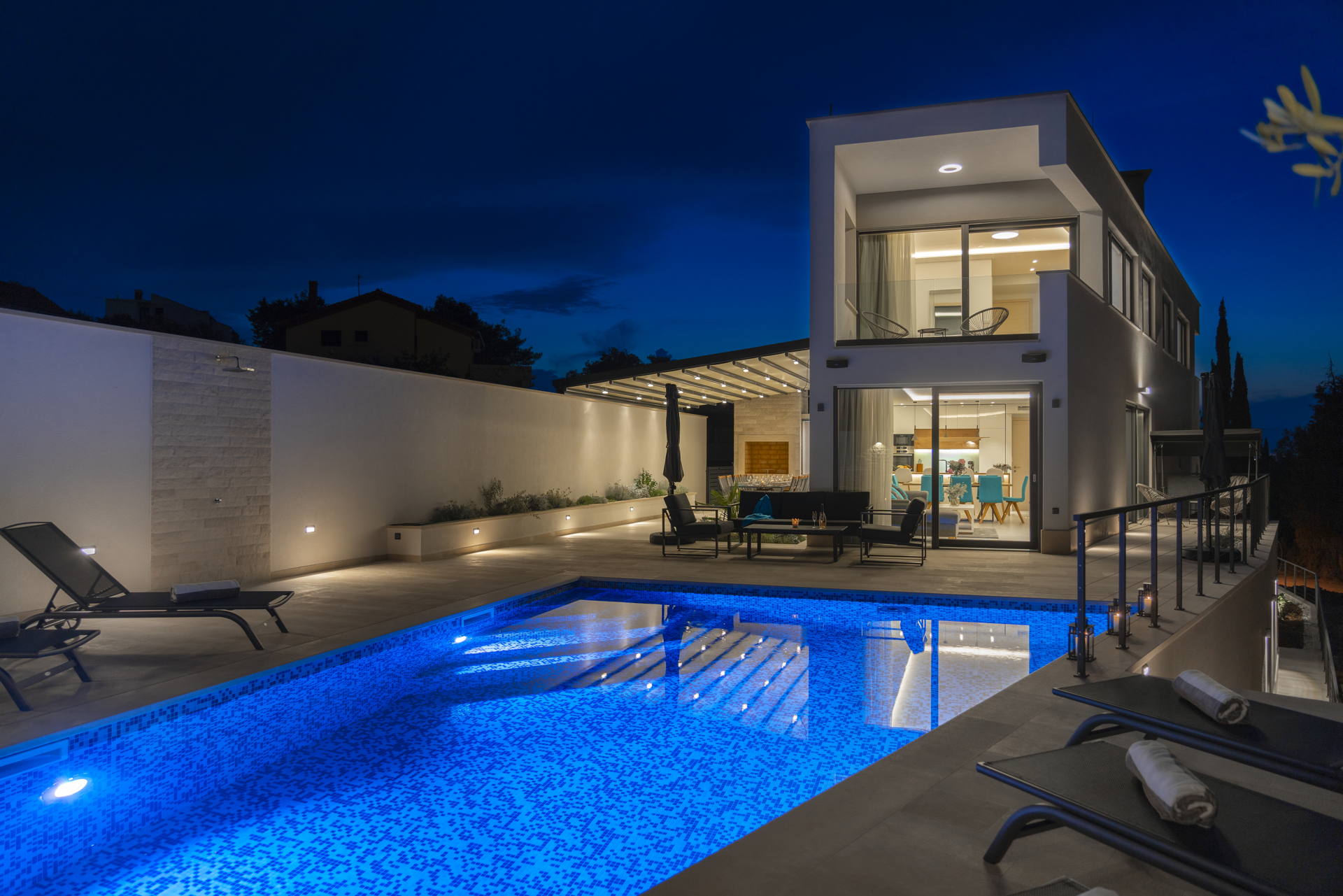 Luxury Villa Glorious Moments with Pool
