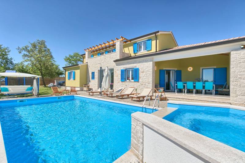 Villa Primrose with pool I in Zminj near Rovinj in Istria