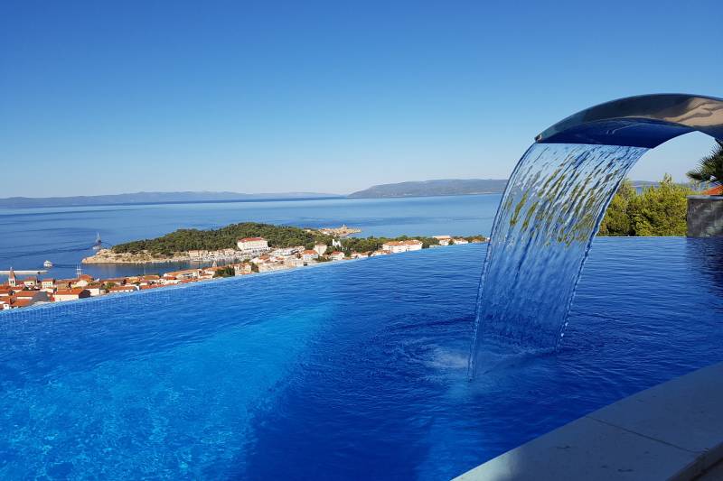 Luxusvilla Vision mit Pool Makarska