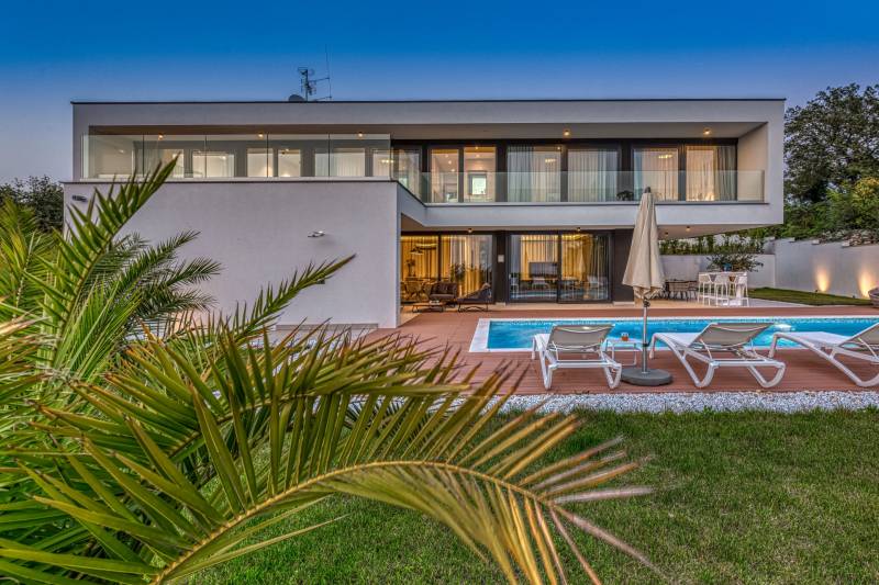 Luxury Villa Rovigno Ultimo with Pool Rovinj