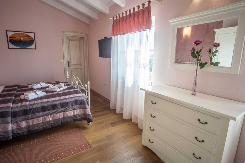 Feriehus Tranquil med Basseng Pula