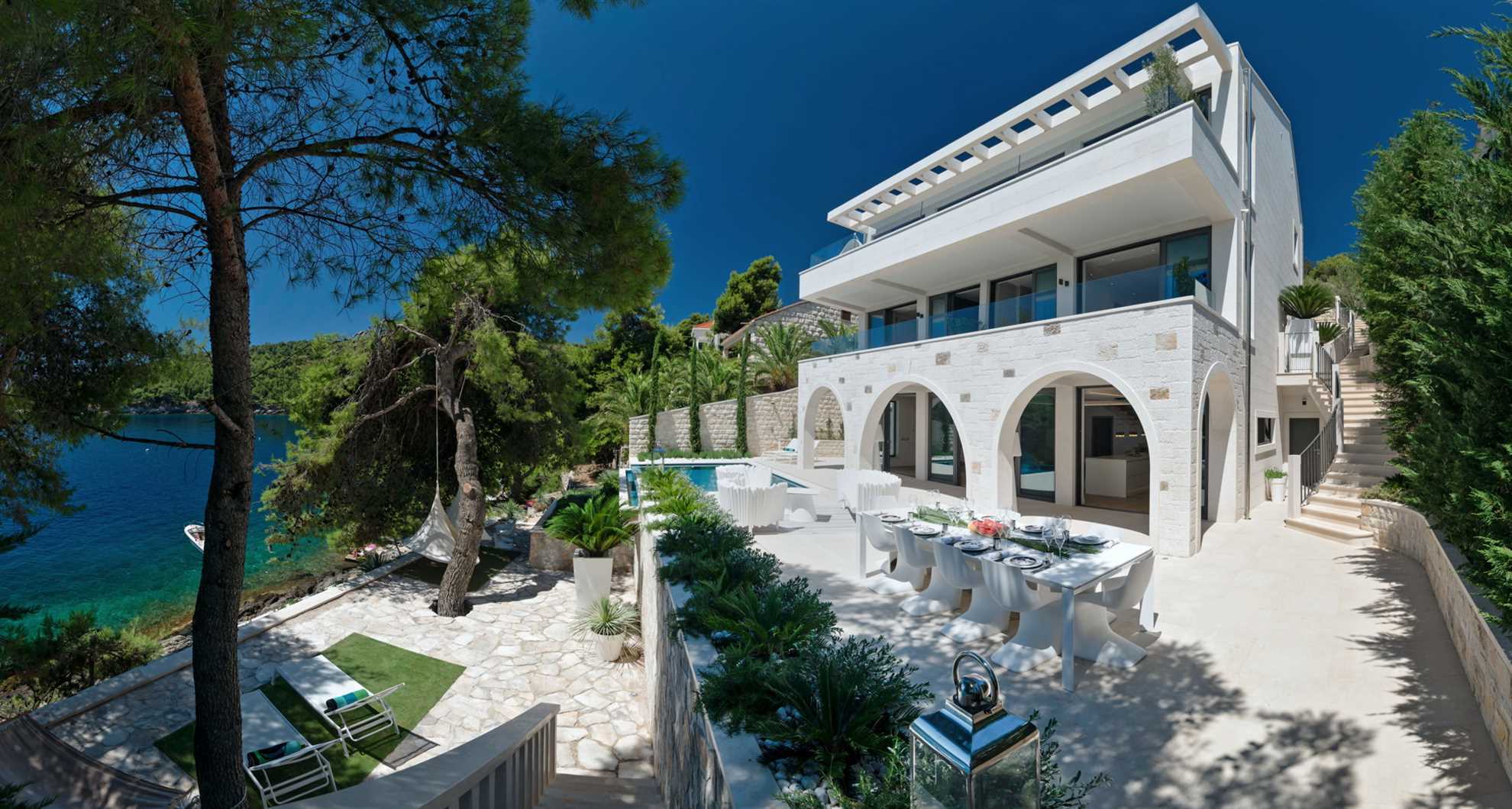 Luxury Villa Notturno with Infinity Pool