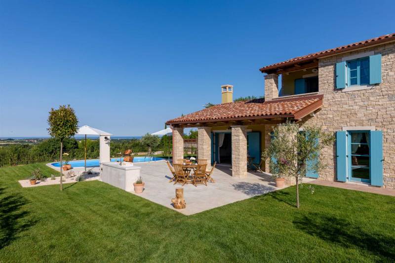 Villa Porin with Pool for Rent in Umag, Luxury Villas for Rent in Umag
