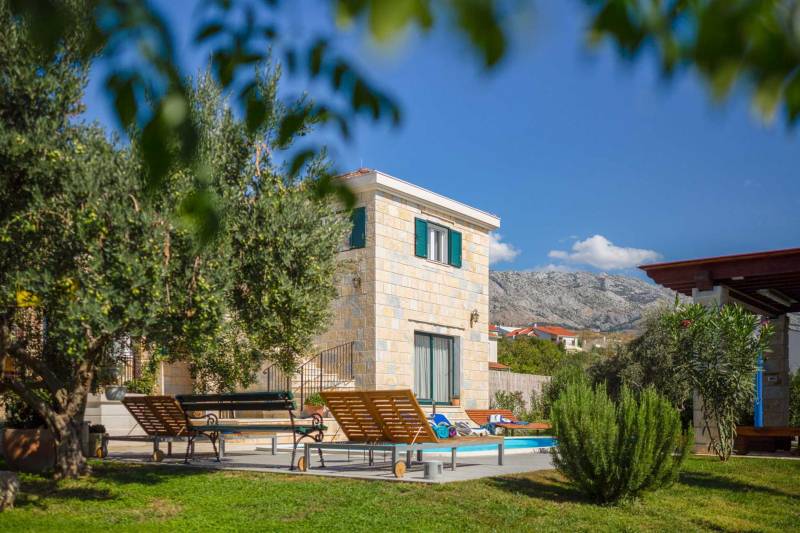 Villa Perunia with Pool Split