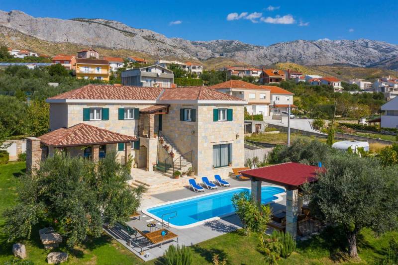 Villa Perunia with Pool Split