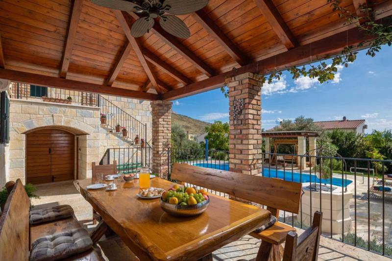 Villa Perunia with Pool Split