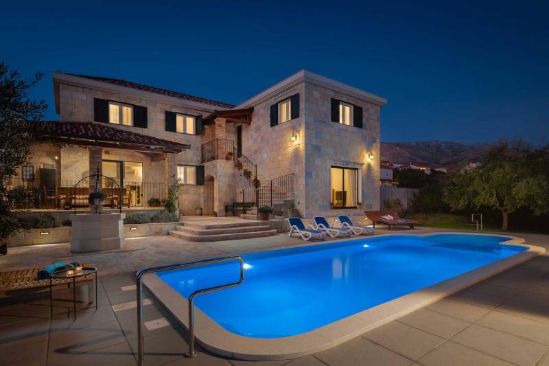 Villa Perunia with Pool Split