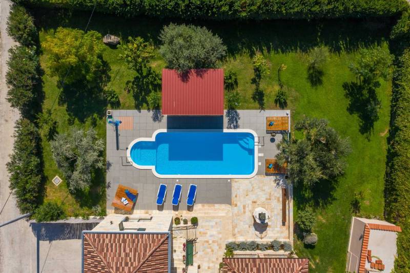 Villa Perunia with Pool Split