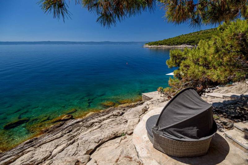 Luxury Villa Sounds of Nature with Pool Brač