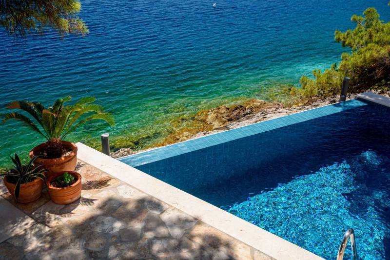 Luxury Villa Sounds of Nature with Pool Brač