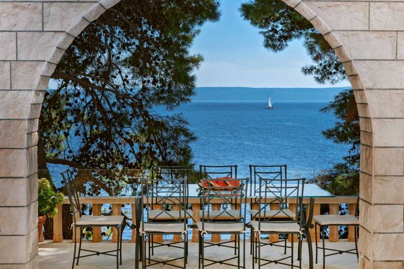 Luxury Villa Sounds of Nature with Pool Brač