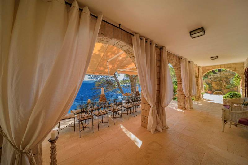Luxury Villa Sounds of Nature with Pool Brač