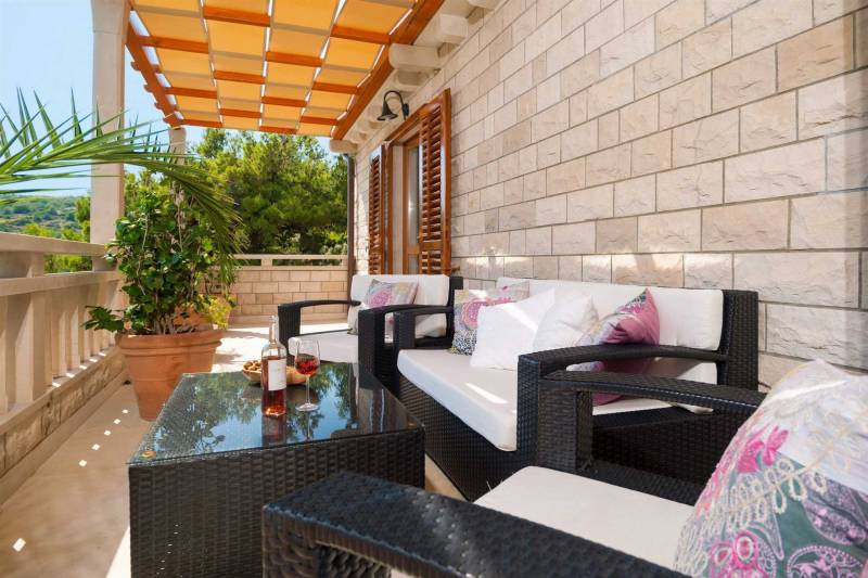 Luxury Villa Sounds of Nature with Pool Brač