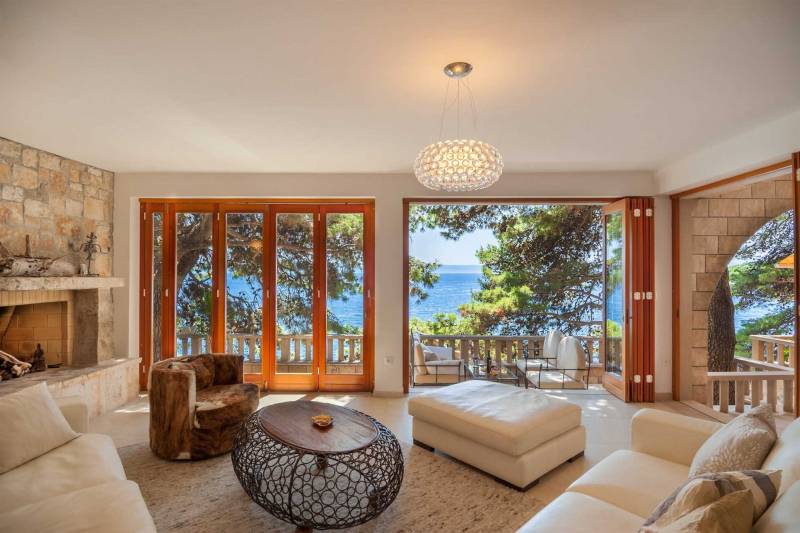Luxury Villa Sounds of Nature with Pool Brač