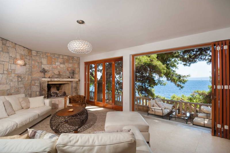 Luxury Villa Sounds of Nature with Pool Brač