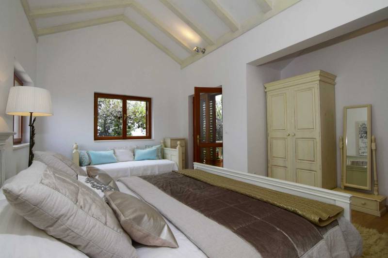 Luxury Villa Sounds of Nature with Pool Brač