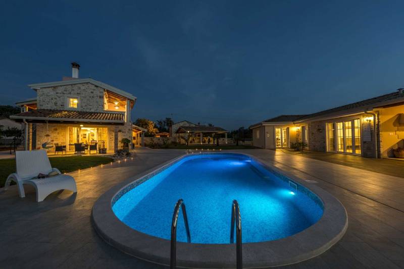 Villa Manuella with Pool for Rent in Umag
