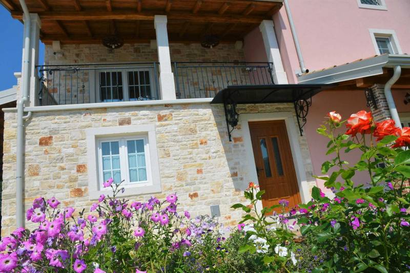 Villa Manuella with Pool Umag