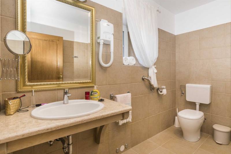 Villa Manuella with Pool Umag