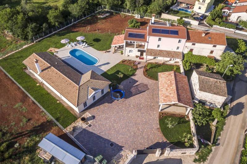Villa Manuella with Pool Umag
