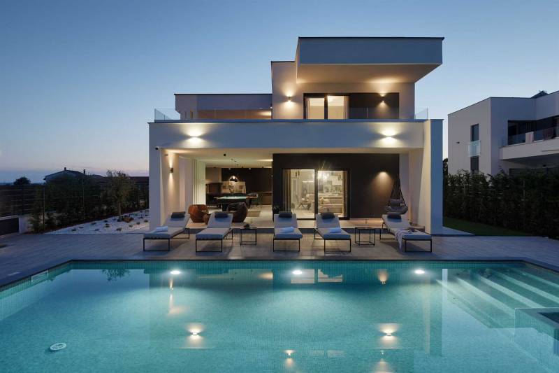 Villa Grandiosa with Pool Pula
