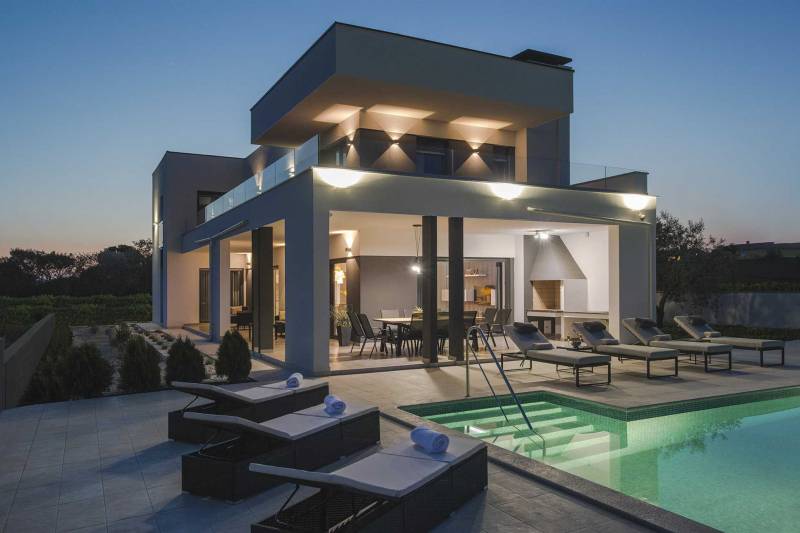 Villa Graziosa with Pool