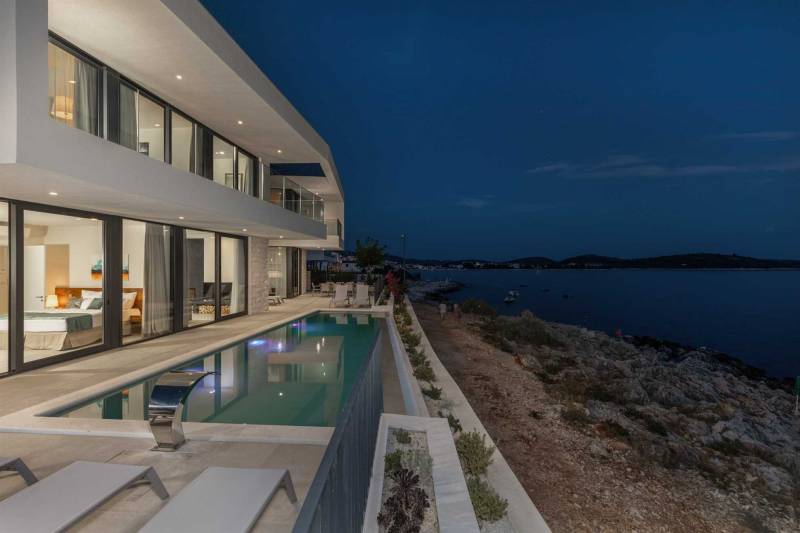 Luksusowa Willa Night Diamond z Basenem Primošten