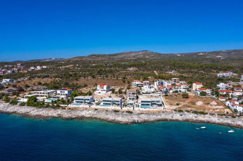 Luksusowa Willa Black Diamond z Basenem Primošten