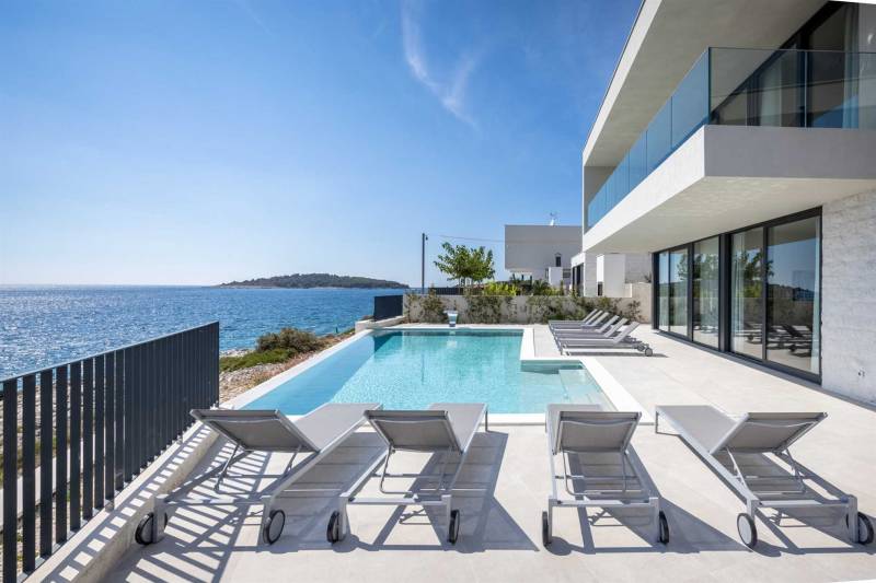 Luksusowa Willa Silver Diamond z Basenem Primošten