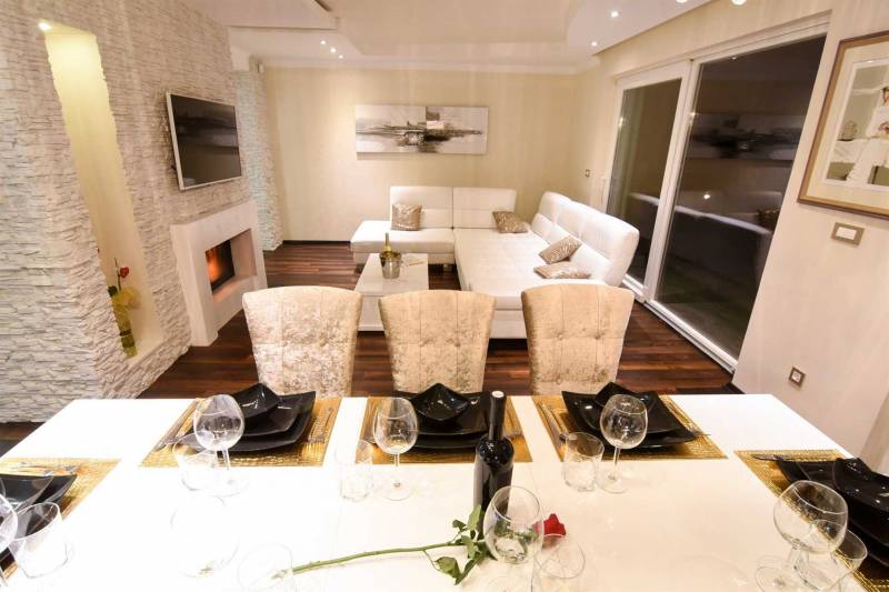 Villa Luminosa with Heated Pool Rijeka