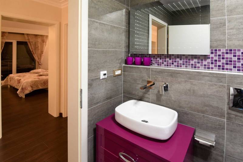 Villa Luminosa with Heated Pool Rijeka